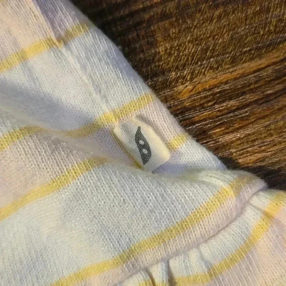 Easy Peasy Vintage Striped Ruffle Shorts | White Yellow Pink | Size 3T (Girl) - Picture 2 of 4